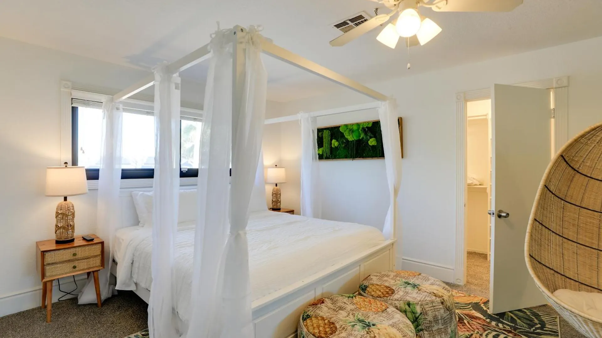 Spacious Las Vegas Getaway With Private Pool And Spa!