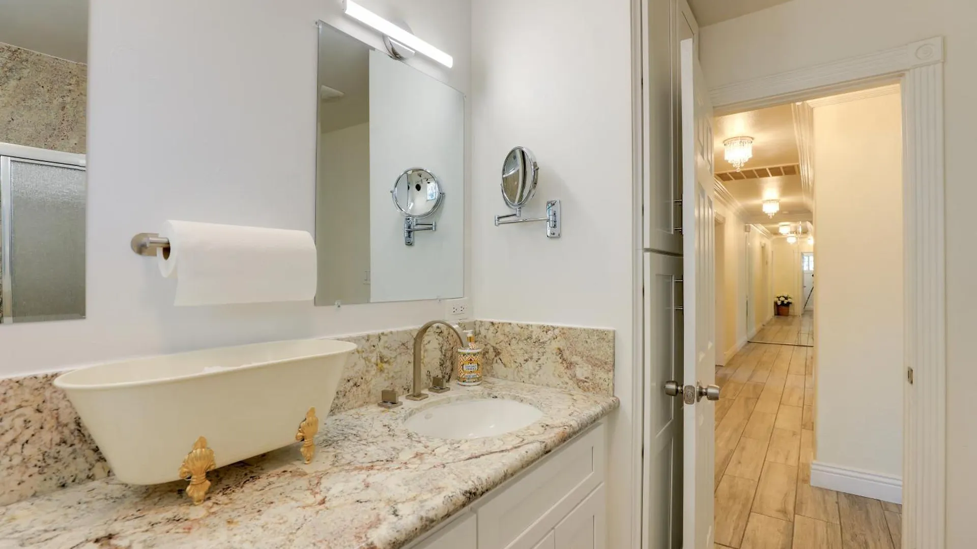 Hébergement de vacances Spacious Las Vegas Getaway With Private Pool And Spa!